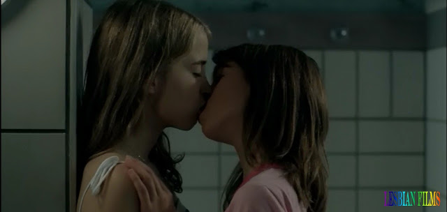 water_lilies_2007-lesbian-kiss