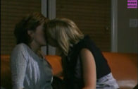 an-intimate-friendship-2000-lesbian-kiss
