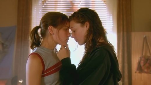 lost and delirious, lesbian kiss, lesbian younger girls
